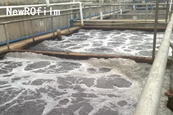 污水处理调试初期的表面活性剂泡沫主要形态及处理方法